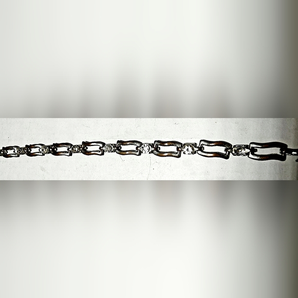 Vintage S link 8in silver bracelet with clear stones throughout, some tarnish - Picture 4 of 7